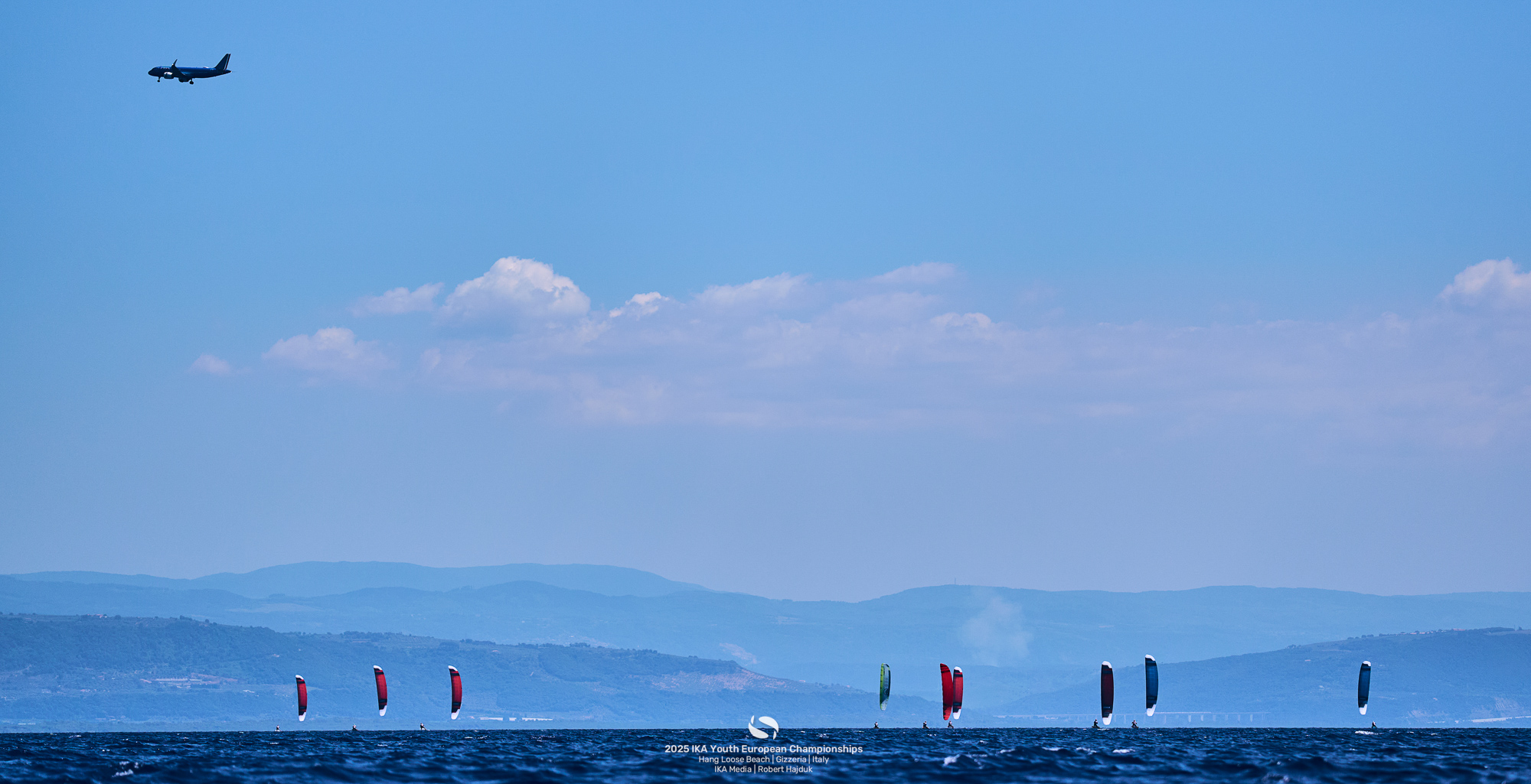 25 gizzeria day 1 plane