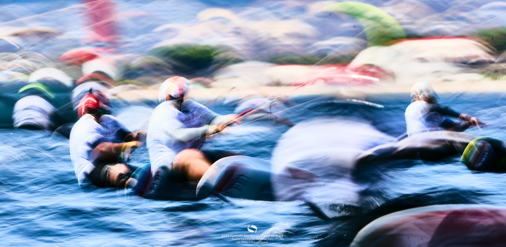 © IKA media/Robert Hajduk: High-speed racing out of Poetto Beach